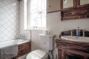 Rumwell Park - 8 Bedroom Manor House- Taunton