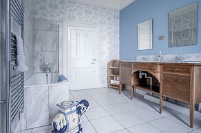 Rumwell Park - 8 Bedroom Manor House- Taunton