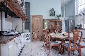 Rumwell Park - 8 Bedroom Manor House- Taunton