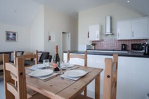 Caldey - 2 Bedroom Apartment - Pendine