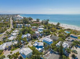 Chasing Sunsets managed by Beach Retreats