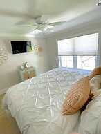 Chasing Sunsets managed by Beach Retreats