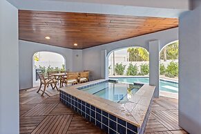 Chasing Sunsets managed by Beach Retreats