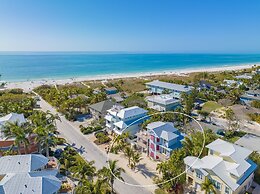 Chasing Sunsets managed by Beach Retreats