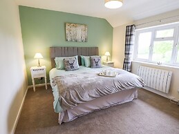 6 Hillside Cottages