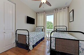 Paradise Found managed by Beach Retreats