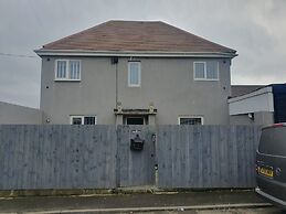 The Hawthorns Large Detached 3 Bedroom Family Home