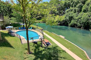 Ic 316 Riverfront Bliss 2 Bedroom Condo by RedAwning