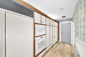 Bay House Retreat managed by Beach Retreats