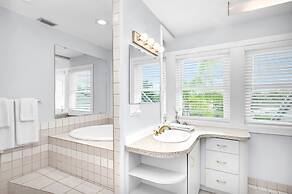 Bay House Retreat managed by Beach Retreats