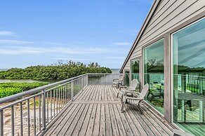 Bay House Retreat managed by Beach Retreats