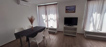 S1-spacious Studio With the sea View & use of Pool