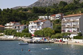 S1-spacious Studio With the sea View & use of Pool