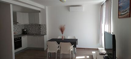 S1-spacious Studio With the sea View & use of Pool