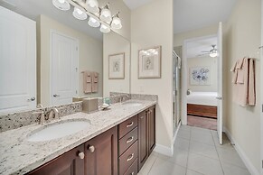 8-Bedroom Villa with Theater Near Disney 8 Home by RedAwning