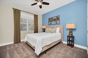 8-Bedroom Villa with Theater Near Disney 8 Home by RedAwning