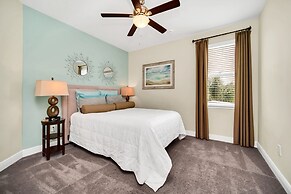 8-Bedroom Villa with Theater Near Disney 8 Home by RedAwning