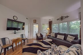 Ic 102 Comal Float Inn 2 Bedroom Condo by RedAwning