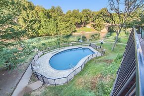 Ic 102 Comal Float Inn 2 Bedroom Condo by RedAwning