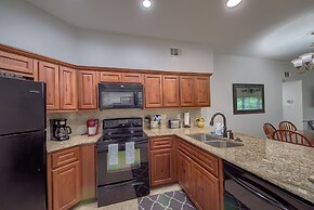 Ic 102 Comal Float Inn 2 Bedroom Condo by RedAwning