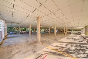 Ic 102 Comal Float Inn 2 Bedroom Condo by RedAwning