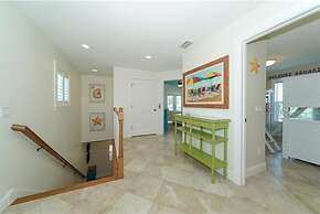 Footprints in the Sand managed by Beach Retreats