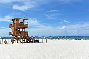Footprints in the Sand managed by Beach Retreats