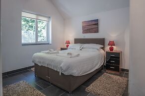 Manor View - 1 Bedroom Apartment - Pendine