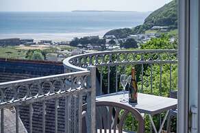 Manor View - 1 Bedroom Apartment - Pendine