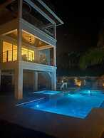 Sunshine & Good Times managed by Beach Retreats