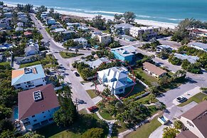 Sunshine & Good Times managed by Beach Retreats