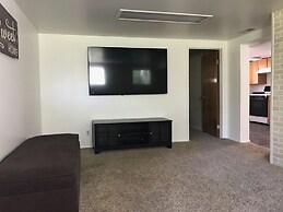 Midvale Home 4 Bedroom Home by Redawning