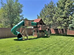 Midvale Home 4 Bedroom Home by Redawning