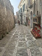 Immaculate 3-bed Apartment in Trapani, Sicily