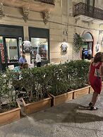 Immaculate 3-bed Apartment in Trapani, Sicily