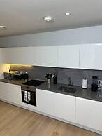 Impeccable 1-bed Apartment in London