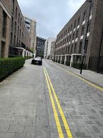 Impeccable 1-bed Apartment in London