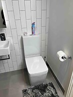 Impeccable 1-bed Apartment in London