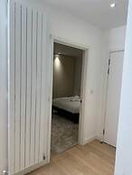 Impeccable 1-bed Apartment in London