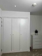 Impeccable 1-bed Apartment in London