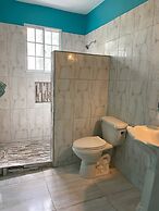 YanceyLargo Estate - Newly Built Modern 1 Bedroom Suite 1 Villa by Red