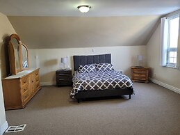 Immaculate 4-bed House