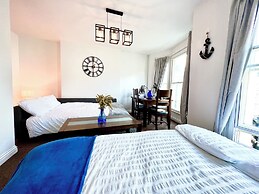 3 Minutes Walk to the Beach