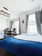 3 Minutes Walk to the Beach