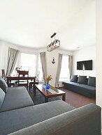 3 Minutes Walk to the Beach