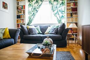 Cozy apt Within Walk Distance to Center and Beach