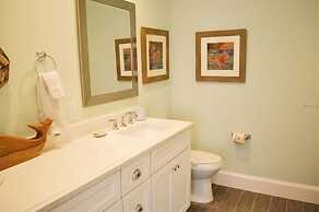 Emerald Bay managed by Beach Retreats