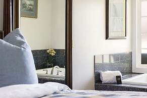 The Villa Bed & Breakfast