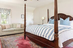The Villa Bed & Breakfast