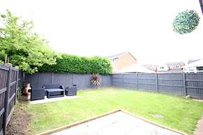 3 Bed Detached - Quiet Cul De Sac -private Parking